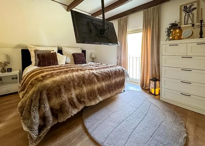 Stall & Glut - Mit Sauna & Kaminofen * Бад-Цвишенан